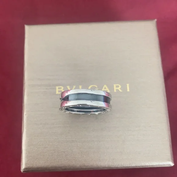 💯 authentic BVLGARI ring